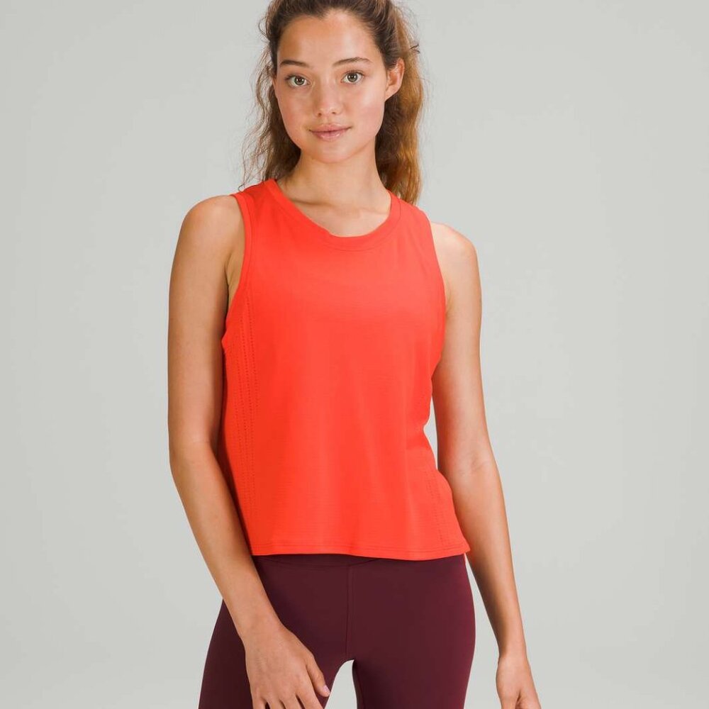 VGUC Lululemon Train to Be Tank Top Size 10 Autumn Red
